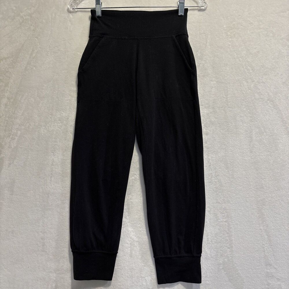Lululemon Align High Rise Crop Jogger Black Size 2 Athleisure Activewear Yoga
